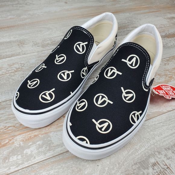 Vans Classic Slip On Circle V Black/Marshmallow - Picture 2 of 7